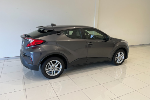 2022 MY21 Toyota C-HR NGX10R GXL SUV Image 4