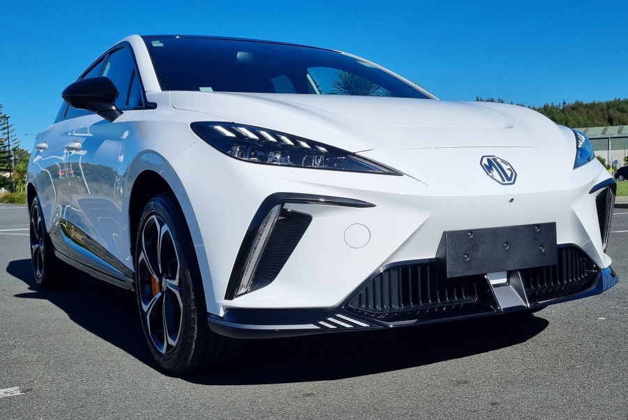 2025 MG MG4 X-POWER/64Kwh/Ev/4Wd Hatch Image 6