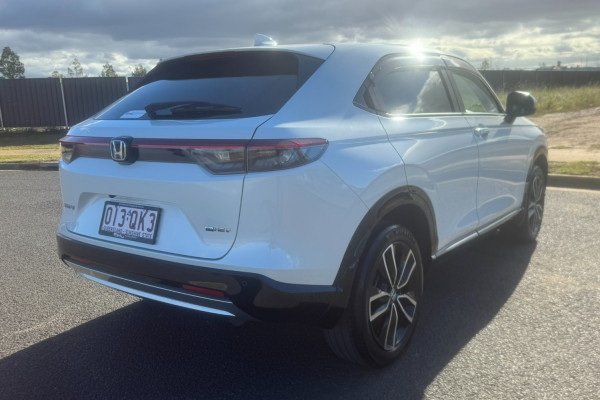 2023 MY22 Honda HR-V  e:HEV L SUV Image 3