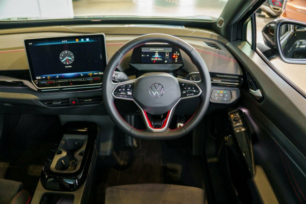 2025 Volkswagen ID. 5 E2 GTX SUV Image 10