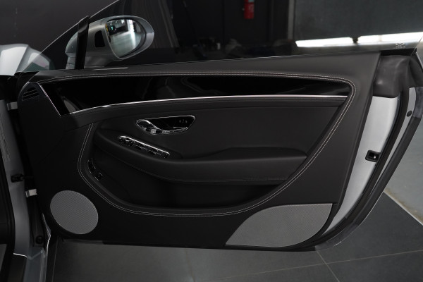 2022 Bentley Continental Gt V8 Coupe Image 44