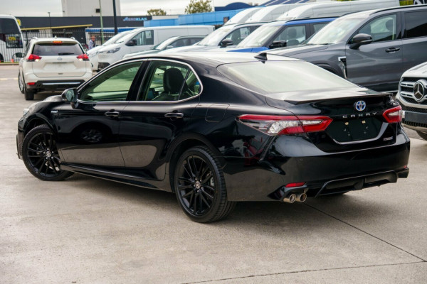 2021 Toyota Camry AXVH70R SX Sedan Image 2