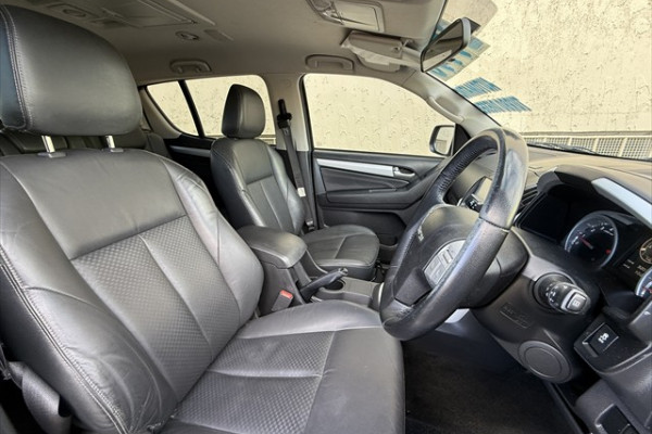2016 MY15.5 Isuzu MU-X LS-T SUV Image 10