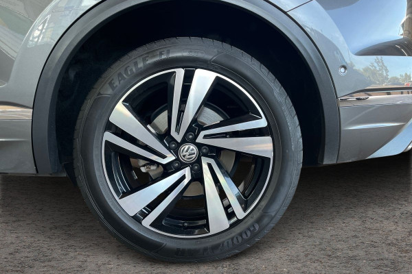 2019 Volkswagen Touareg CR 190TDI Launch Edition SUV Image 5