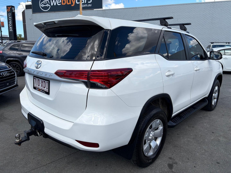2017 Toyota Fortuner GUN156R GX SUV Image 6