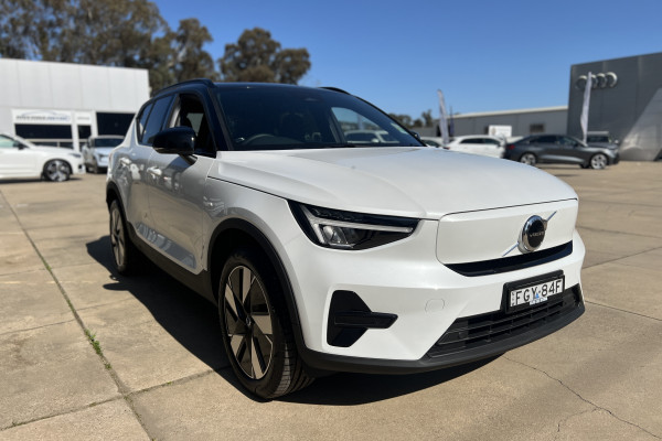 2024 Volvo XC40 XZ Recharge Pure Electric SUV Image 2