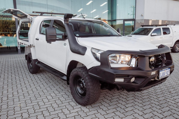 2019 Toyota HiLux GUN126R SR Cab Chassis Image 23