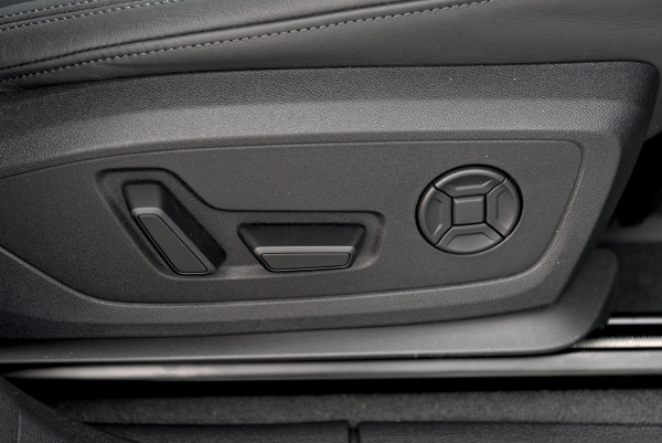 2026 MY25 Audi Q3 F3 35 TFSI S line SUV image 18