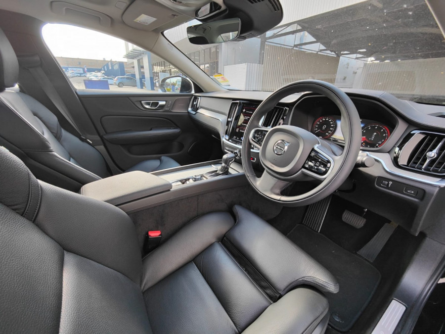 2021 Volvo S60 Z Series T5 Inscription Sedan Image 9