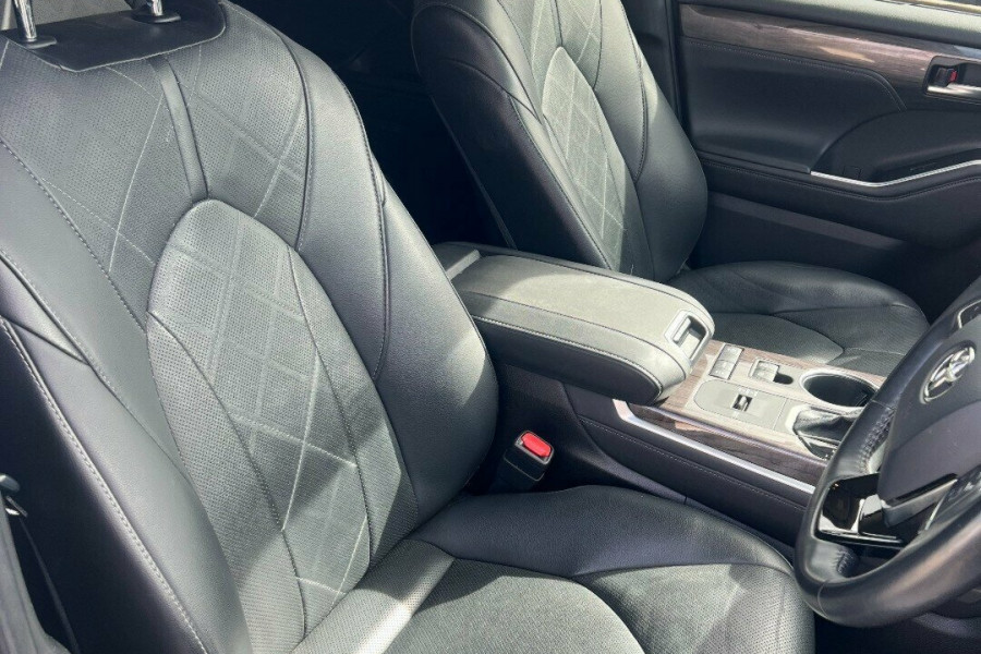2021 Toyota Kluger GSU70R Grande Wagon Image 12
