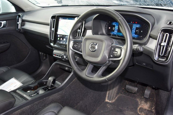 2022 MY23 Volvo XC40 XZ Plus B4 SUV Image 8