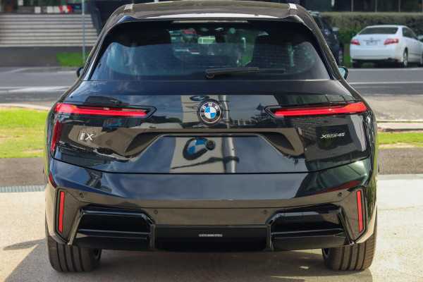 2026 BMW iX I20 xDrive45 M Sport SUV image 6