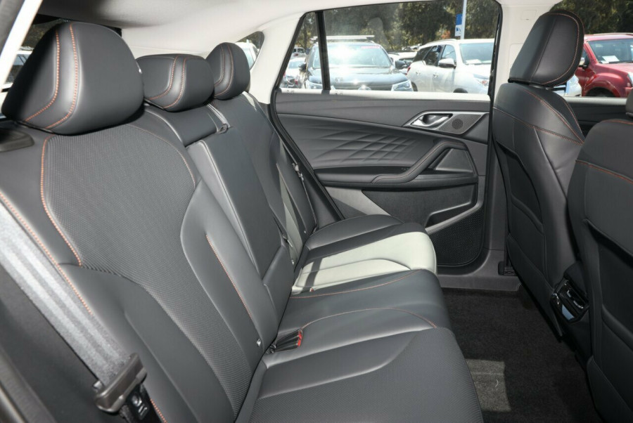 2024 MY24.5 MG HS AS33 Vibe SUV Image 9
