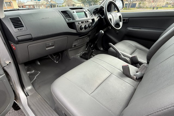 2015 MY14 Toyota HiLux WorkMate Single Cab Chassis Image 11