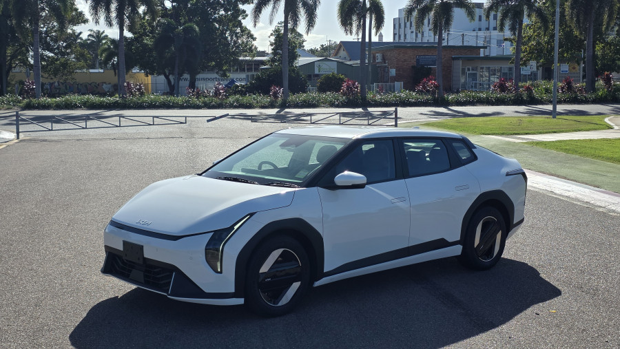 2026 Kia EV4  Air Standard Range Sedan Image 19