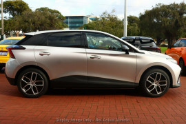 2024 MG MG4 MEH32 Essence 64 Hatch