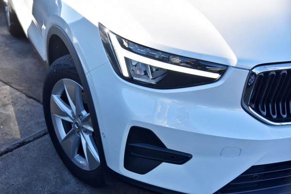 2025 MY26 Volvo XC40 XZ Plus B4 SUV Image 2