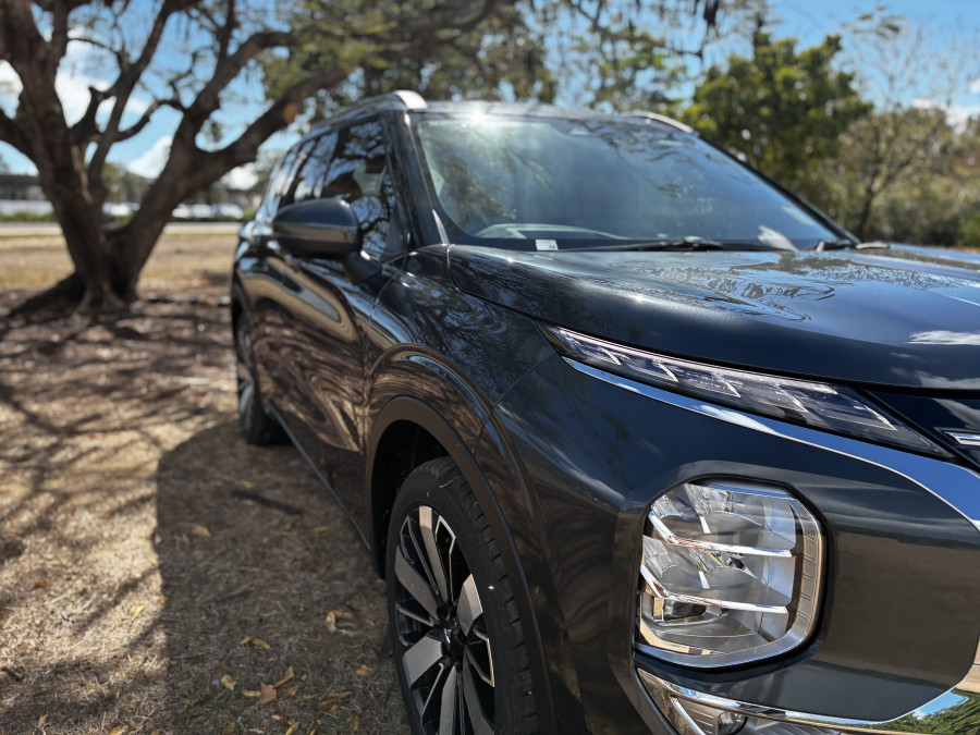 2025 Mitsubishi Outlander ZM Exceed SUV Image 10