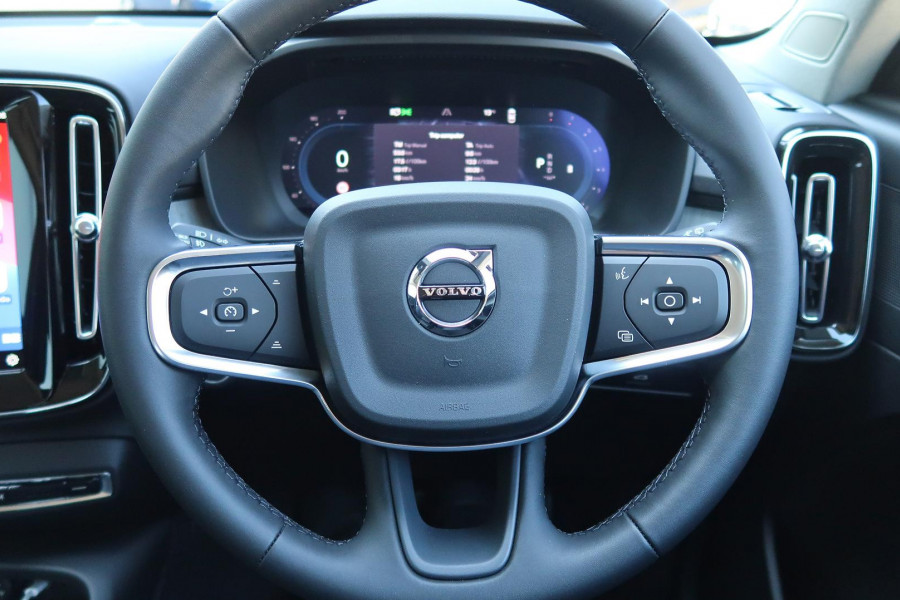 2024 Volvo XC40 XZ Plus B4 SUV Image 21