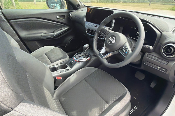 2024 Nissan JUKE F16 ST-L SUV Image 5
