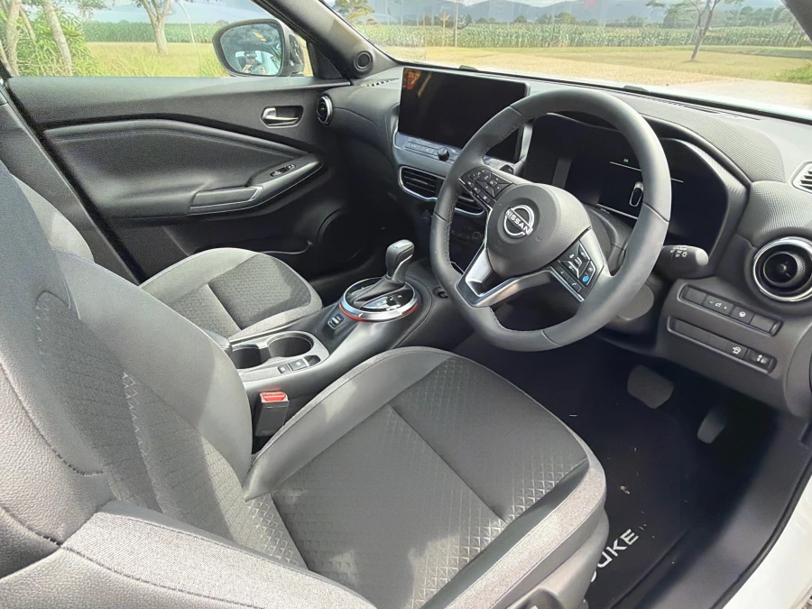2024 Nissan JUKE F16 ST-L SUV Image 5
