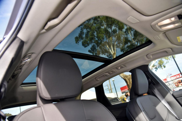 2025 MY26 Volvo XC60 UZ Plus B5 Bright SUV Image 16