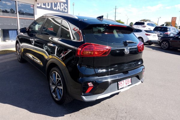 2021 Kia Niro DE Hybrid Sport SUV Image 12