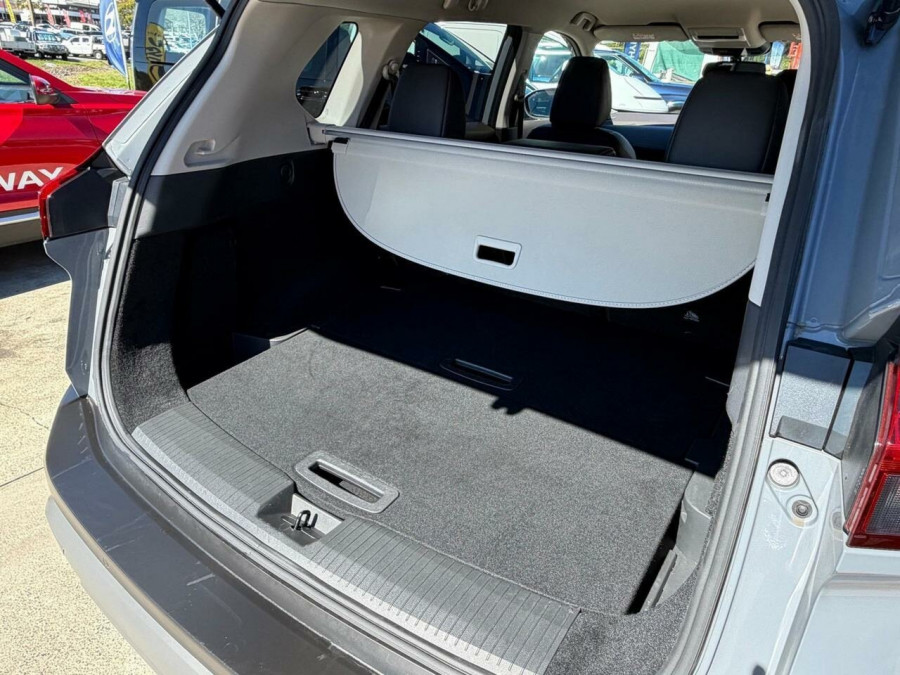 2025 Nissan X-Trail T33 ST-L SUV Image 17