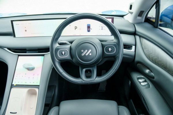 2025 MG IM6 S12L Premium SUV Image 11