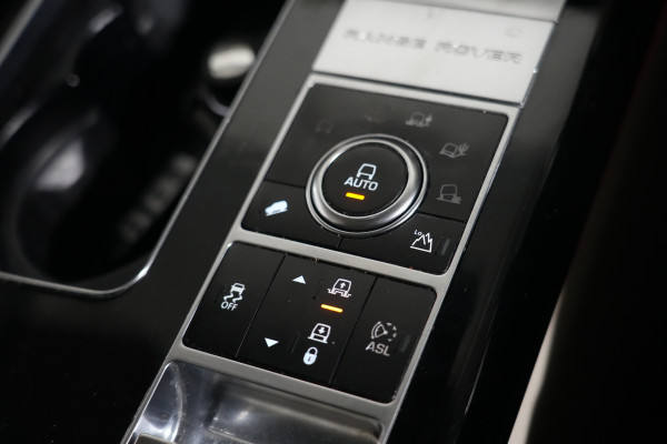2014 Land Rover Range Rover Autobiography SUV image 17