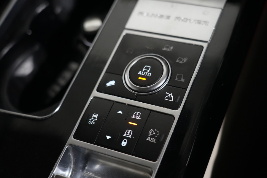 2014 Land Rover Range Rover Autobiography SUV Image 17