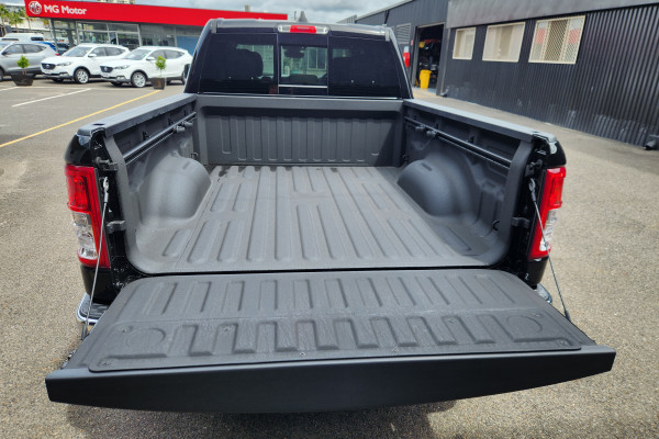 2023 Ram 1500 DT Big Horn Crew Cab Image 5