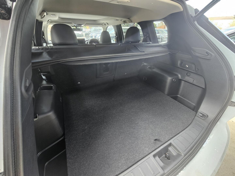 2025 Mitsubishi Outlander ZM Exceed SUV Image 9