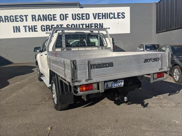 2013 Mazda Default UP0YF1 XTR XTR Utility - dual cab