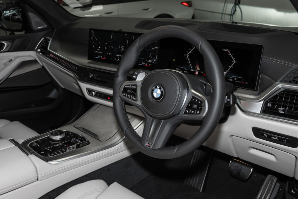 2026 BMW X5 G05 LCI xDrive30d M Sport SUV image 6