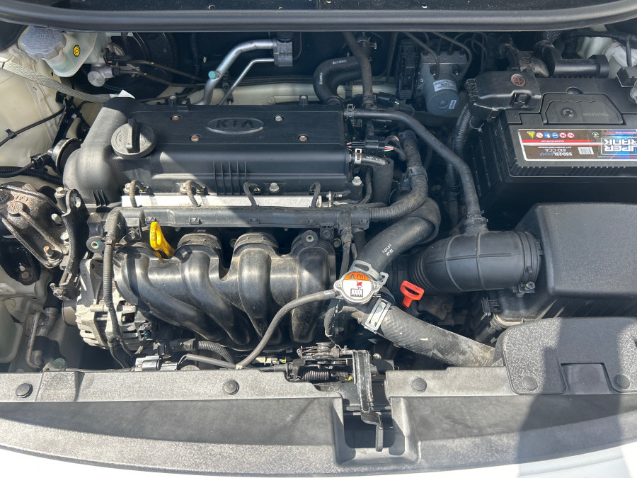 2015 Kia Rio UB S Hatch Image 24