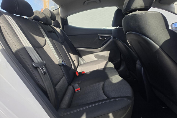 2012 Hyundai Elantra MD Active Sedan Image 15