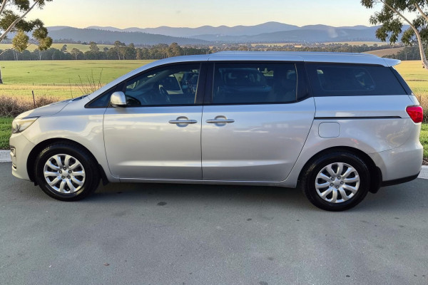 2020 Kia Carnival YP S Van Image 4