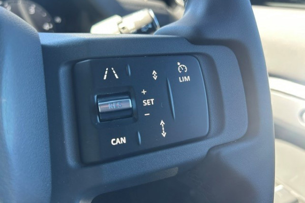 2025 MY26 Land Rover Defender L663 110 D350 X-Dynamic SE SUV Image 18