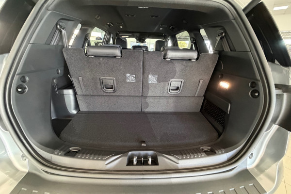 2026 MY26.5 Ford Everest UB Sport SUV Image 14