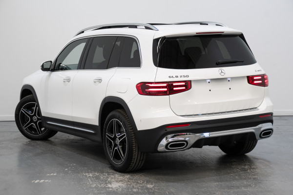 2025 Mercedes-Benz GLB-Class 250 4matic SUV Image 9