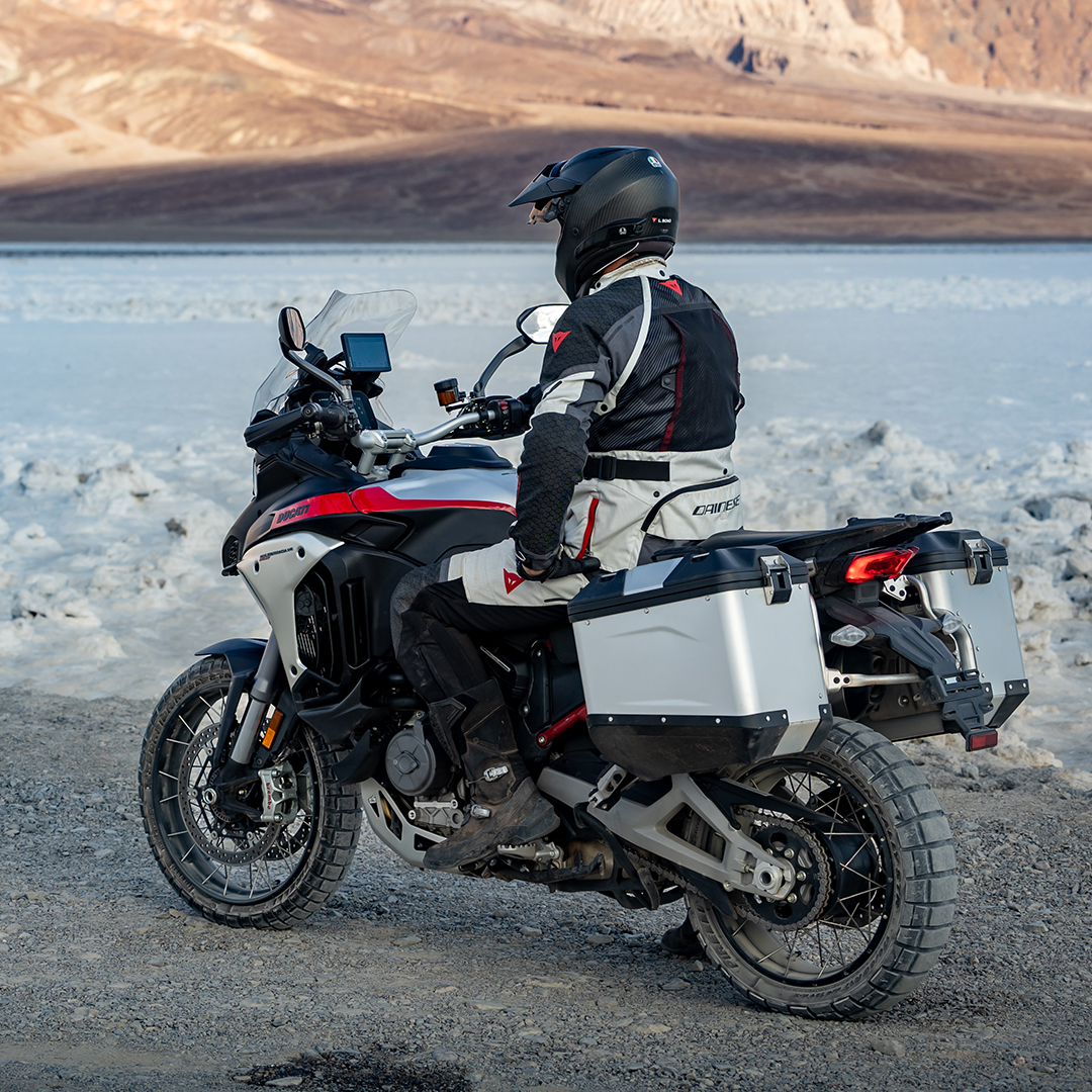 Heated hand grips and seat Image