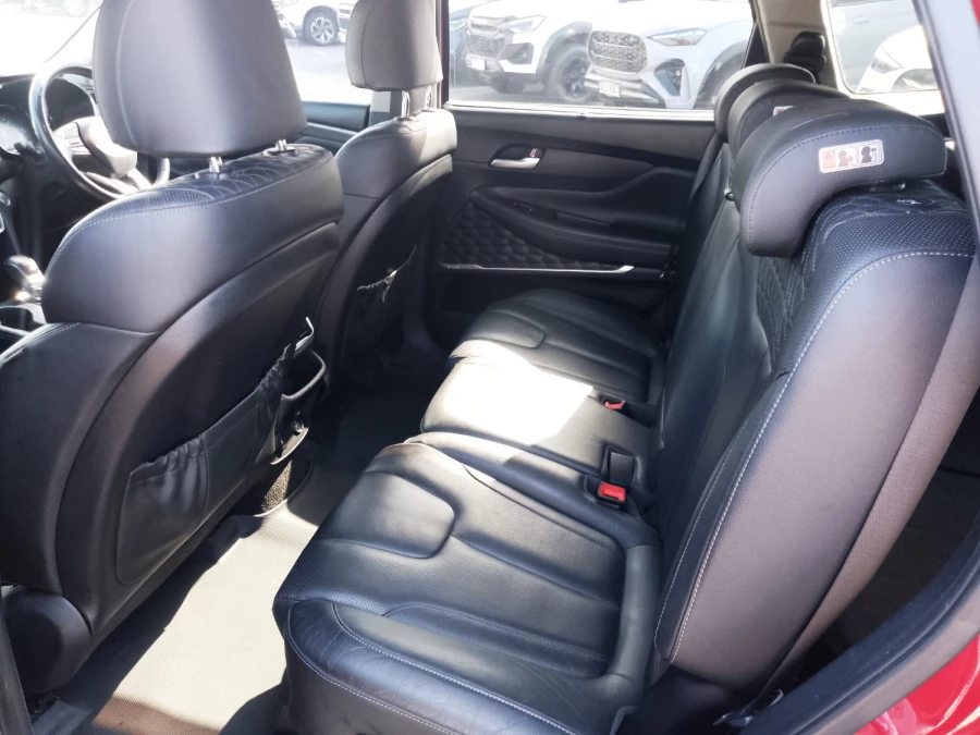 2019 Hyundai Santa Fe TM Highlander SUV Image 15