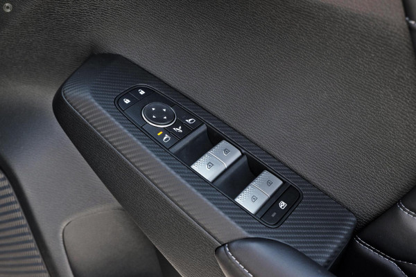 2025 Mitsubishi Outlander ZM Exceed SUV Image 15