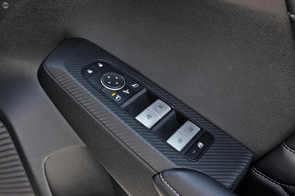 2025 Mitsubishi Outlander ZM Exceed SUV Image 15