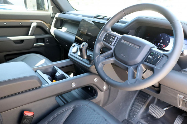 2026 Land Rover Defender L663 110 D350 X-Dynamic SE SUV image 12