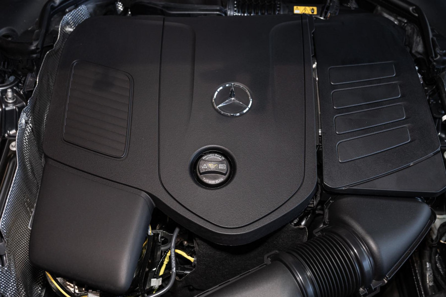 2026 MY25 Mercedes-Benz C-Class W206 C300 Sedan