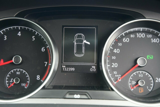 2014 Volkswagen Golf 90TSI DSG 10 of 19