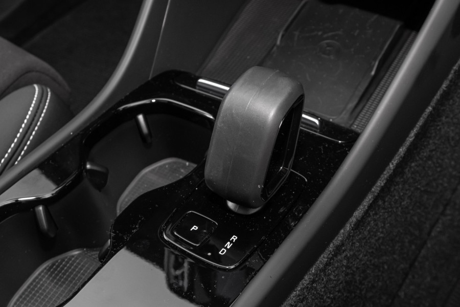2025 Volvo EX40 No Series Black Edition SUV Image 15