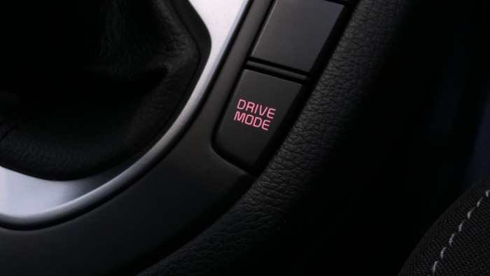 2020 MY1  Kia Cerato BD S with Safety Pack Hatchback Image 13